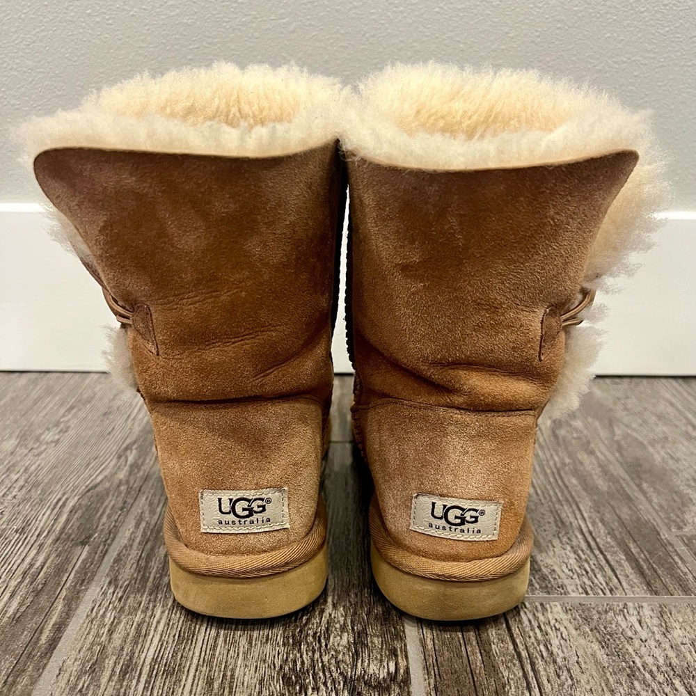 UGG Bailey Button Boots - Picture 4 of 5